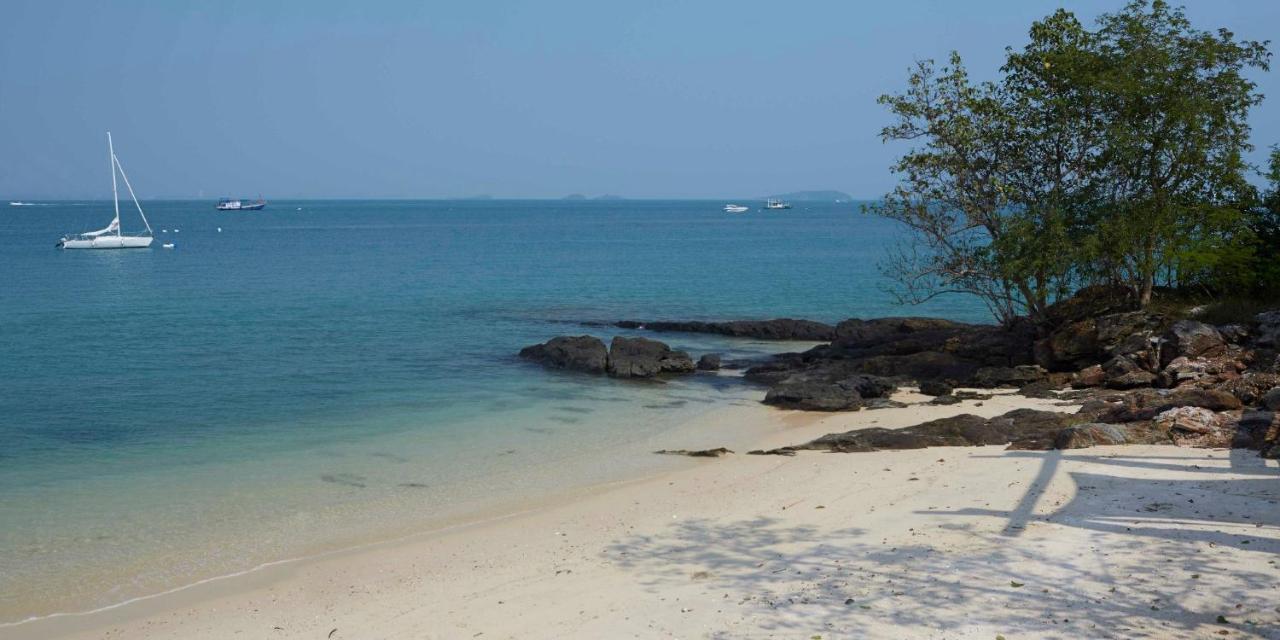 Bar And Bed Resort @ Samed Koh Samet Exterior photo